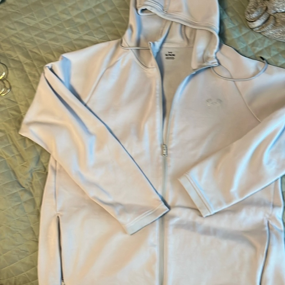 Under Armour Zip up